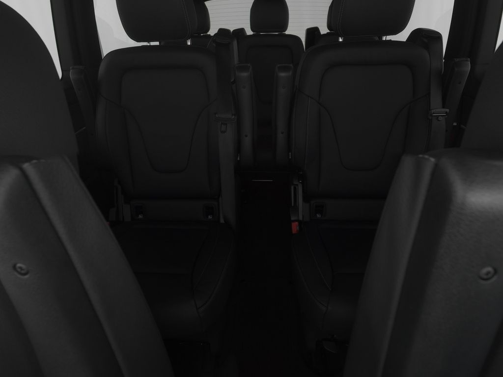Mercedes-Benz V 250 2025 г. Серебристый, пробег 25092 км
