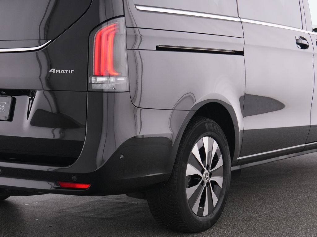 Mercedes-Benz V 250 2025 г. Чёрный, пробег 31574 км