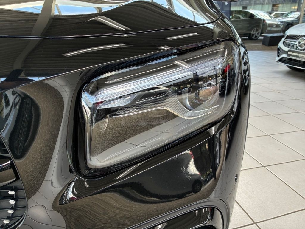 Mercedes-Benz GLB 200 2026 г. Чёрный, пробег 18662 км