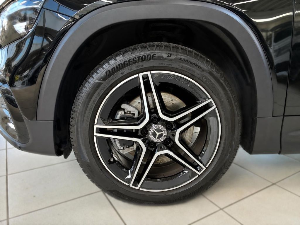 Mercedes-Benz GLB 200 2026 г. Чёрный, пробег 18662 км