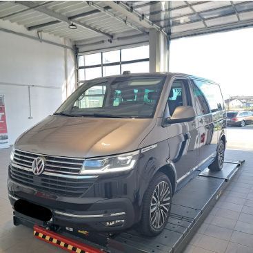 Volkswagen T6 MULTIVAN 2022 г. Бежевый, пробег 57477 км