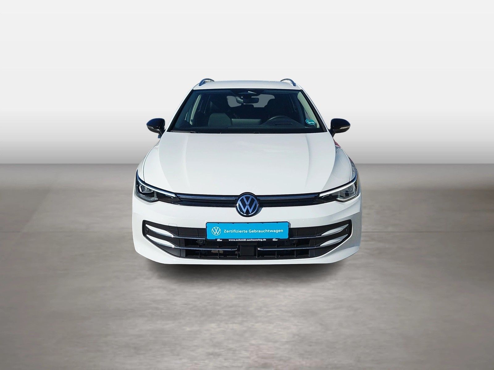 Volkswagen Golf 2026 г. Белый, пробег 16177 км