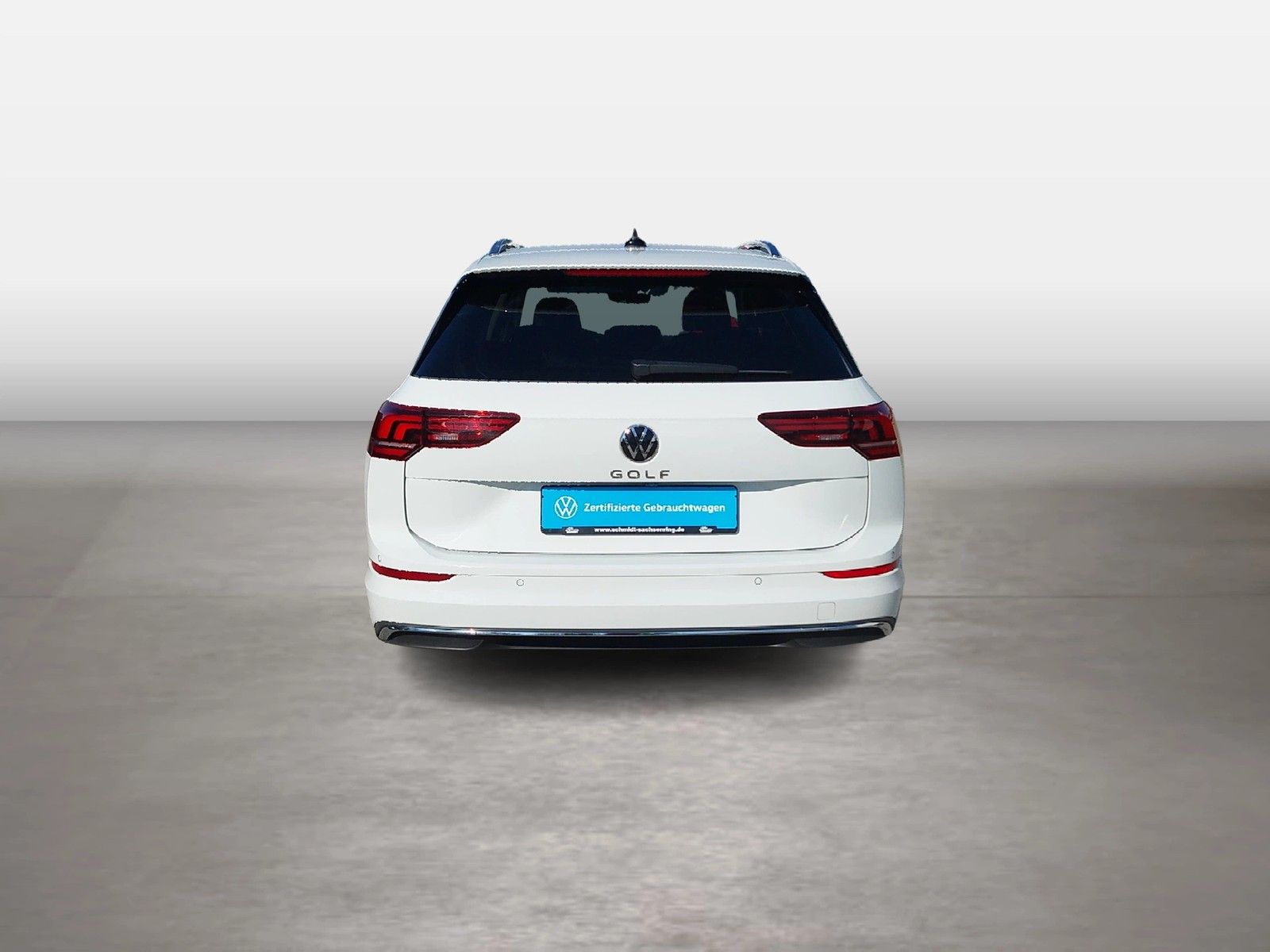 Volkswagen Golf 2026 г. Белый, пробег 16177 км