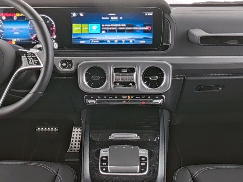 Mercedes-Benz G 450 2025 г. Чёрный, пробег 18683 км