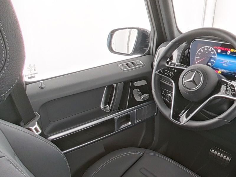 Mercedes-Benz G 450 2025 г. Чёрный, пробег 18683 км