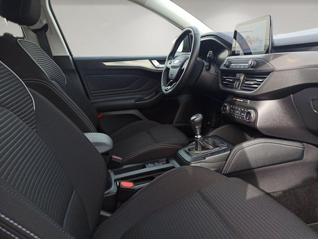 Ford Focus 2021 г. Серый, пробег 42243 км