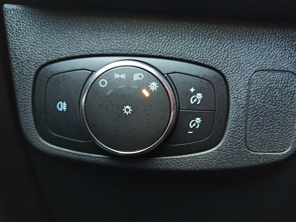 Ford Focus 2023 г. Серый, пробег 44737 км