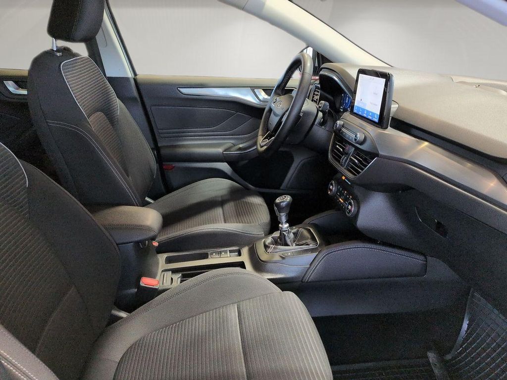 Ford Focus 2021 г. Серебристый, пробег 51488 км