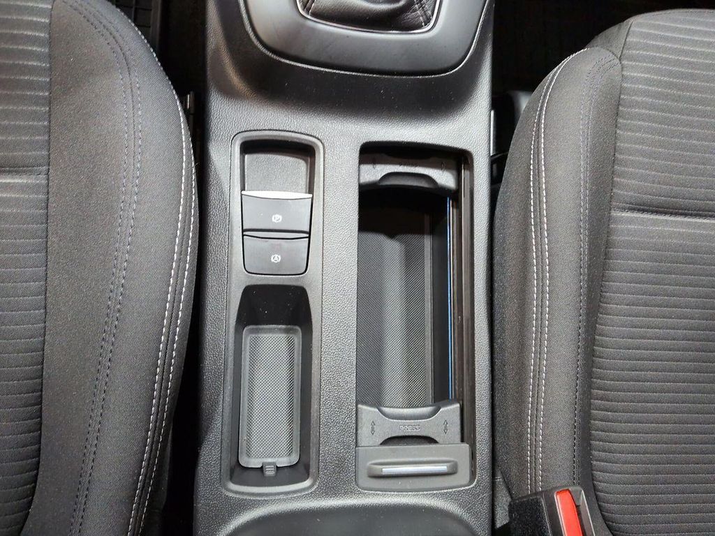Ford Focus 2021 г. Серебристый, пробег 51488 км
