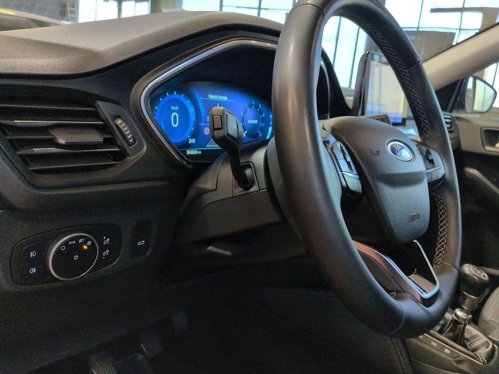 Ford Focus 2021 г. Серебристый, пробег 51488 км