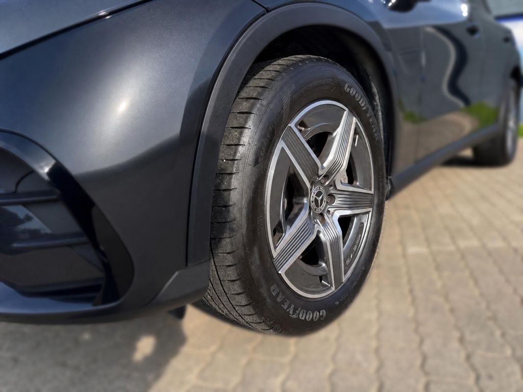 Mercedes-Benz GLC 300 2025 г. Серый, пробег 13871 км