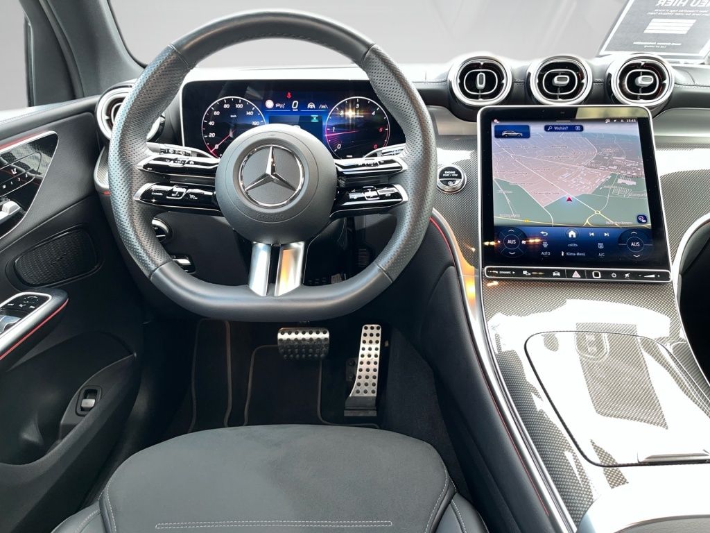 Mercedes-Benz GLC 300 2026 г. Чёрный, пробег 19987 км