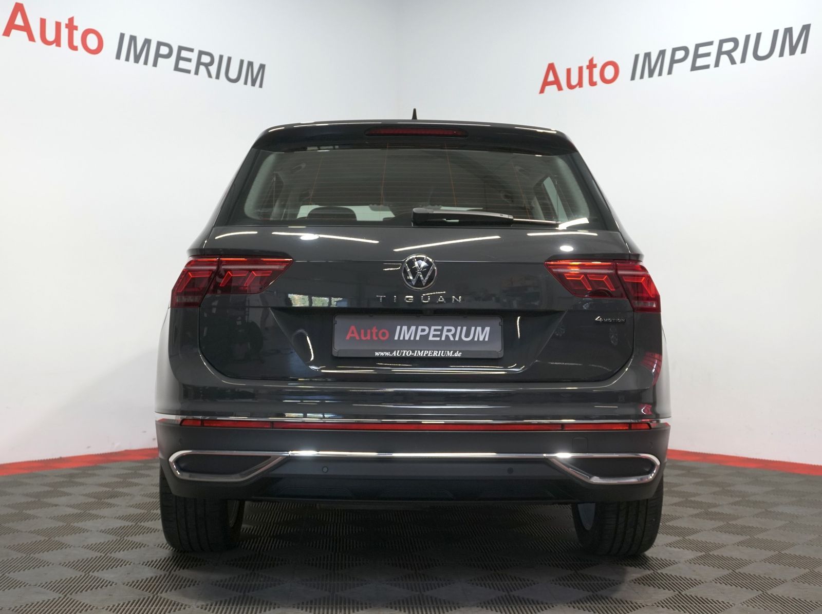 Volkswagen Tiguan 2022 г. Серый, пробег 58160 км