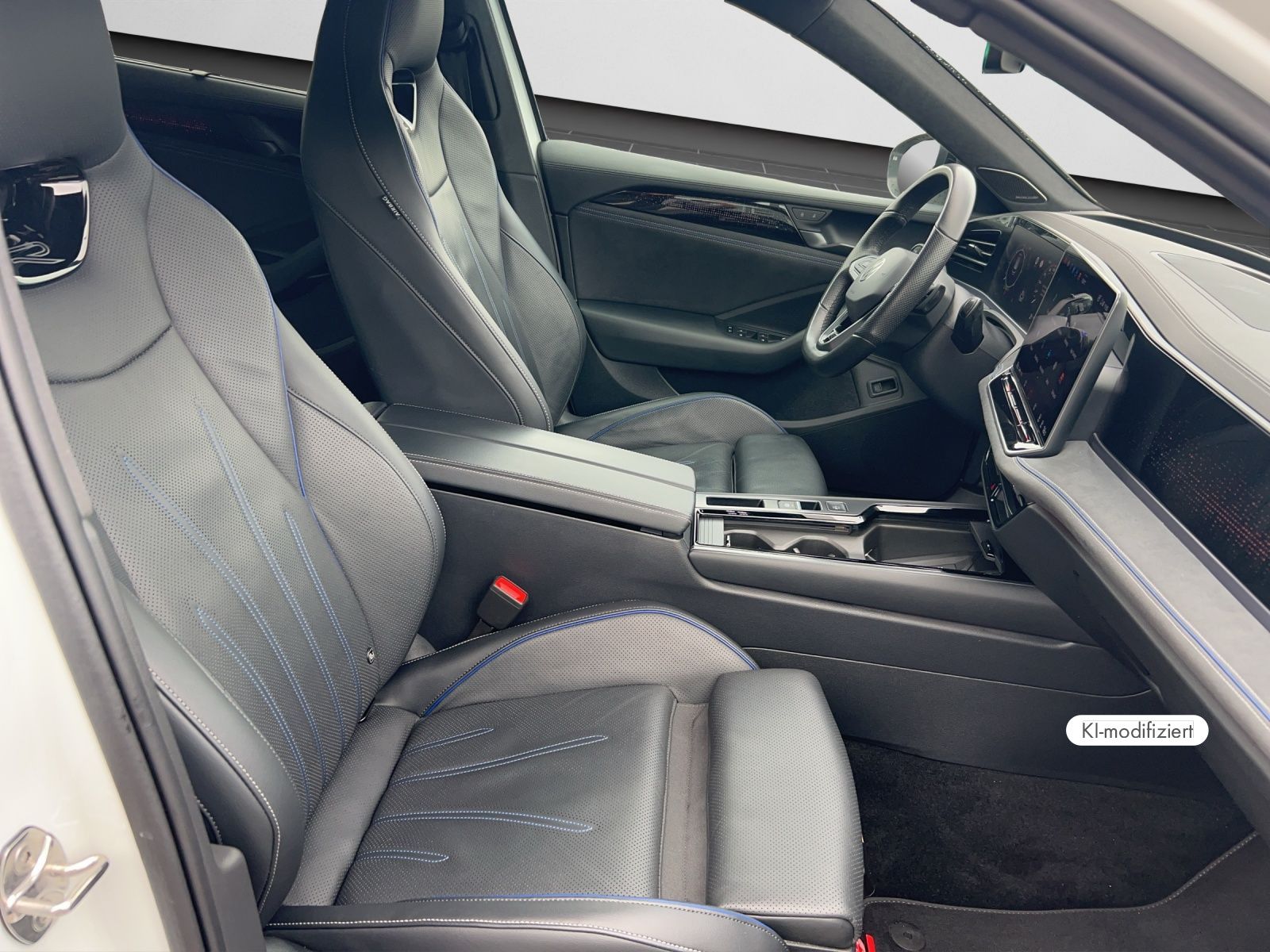 Volkswagen PASSAT VARIANT 2024 г. Белый, пробег 45193 км