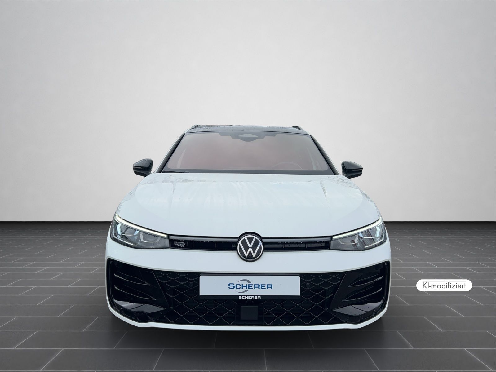 Volkswagen PASSAT VARIANT 2024 г. Белый, пробег 45193 км