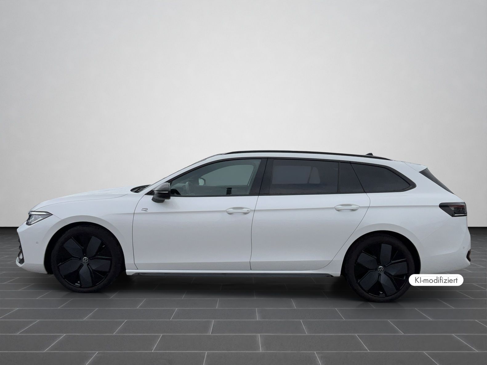 Volkswagen PASSAT VARIANT 2024 г. Белый, пробег 45193 км