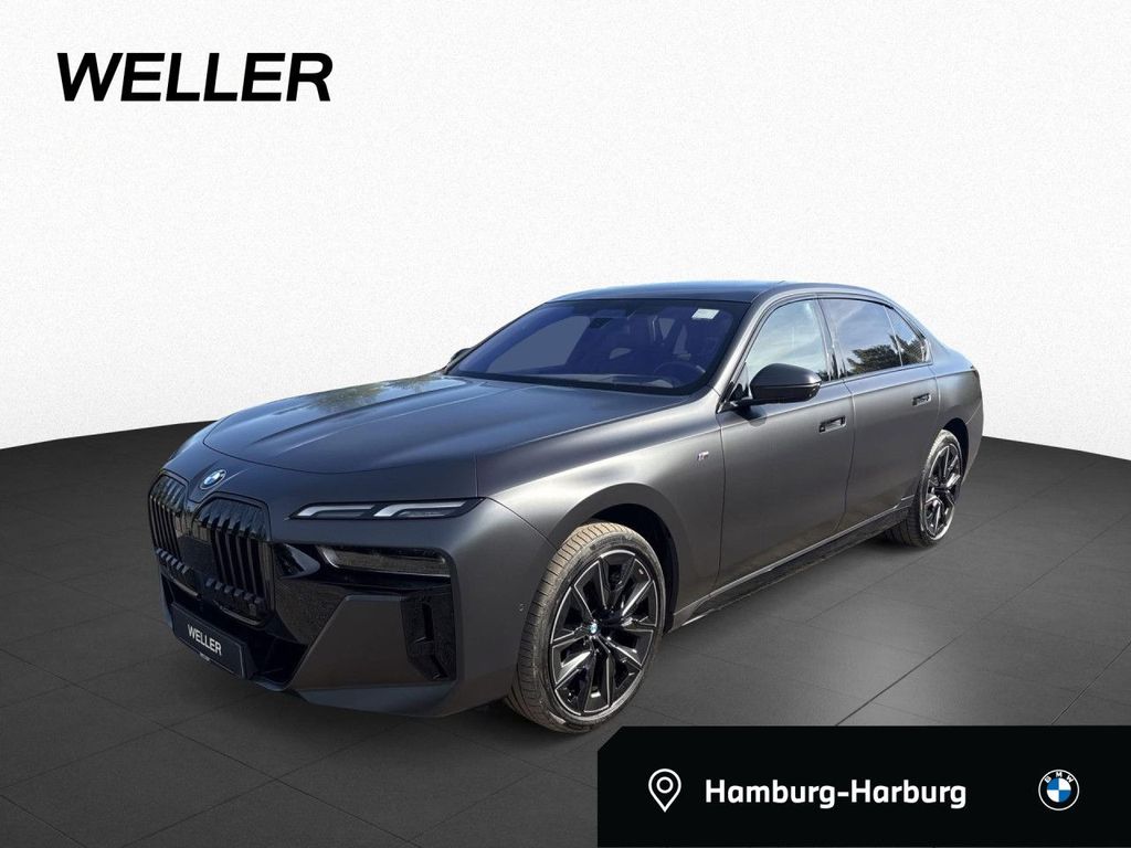 BMW 740 2023 г. Серый, пробег 30000 км