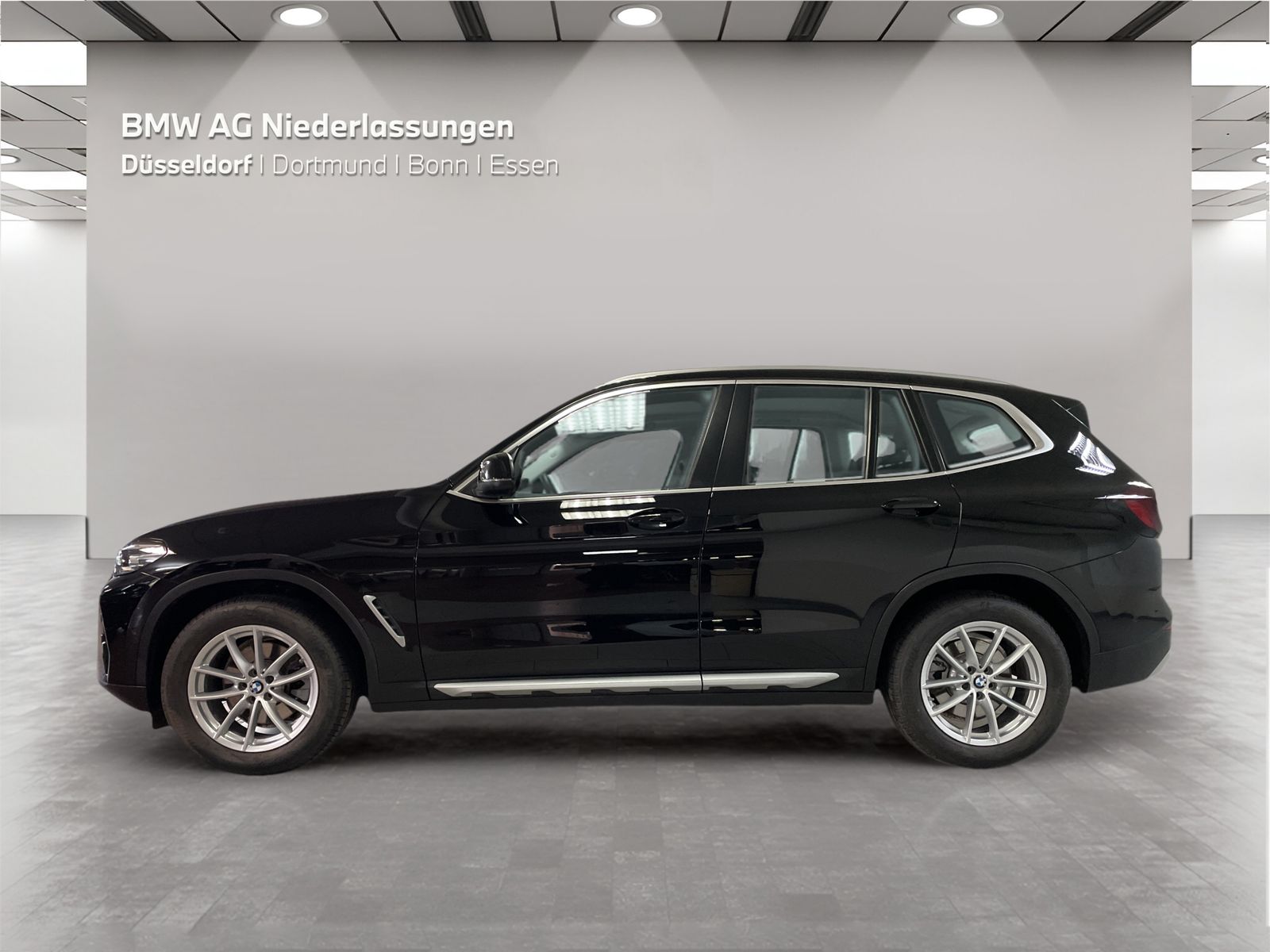 BMW X3 2023 г. Чёрный, пробег 49268 км