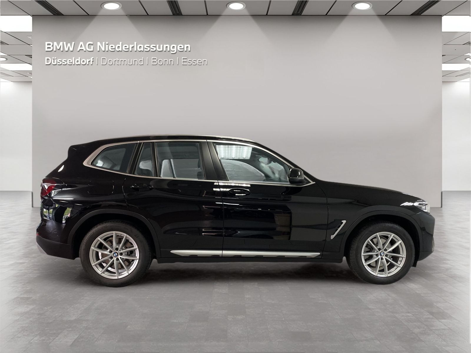 BMW X3 2023 г. Чёрный, пробег 49268 км