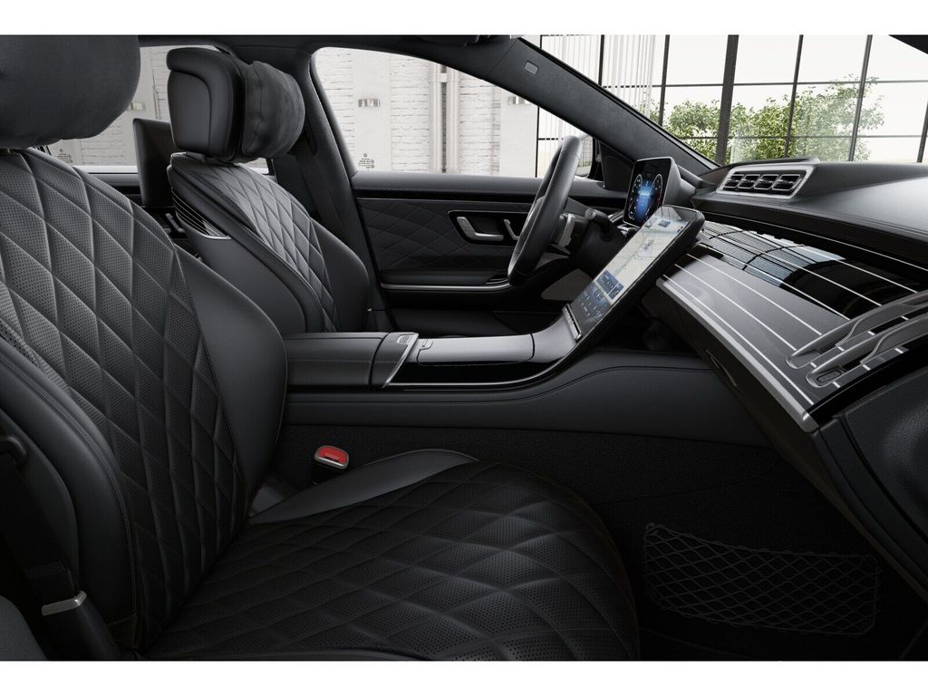 Mercedes-Benz S 450 2024 г. Белый, пробег 53931 км
