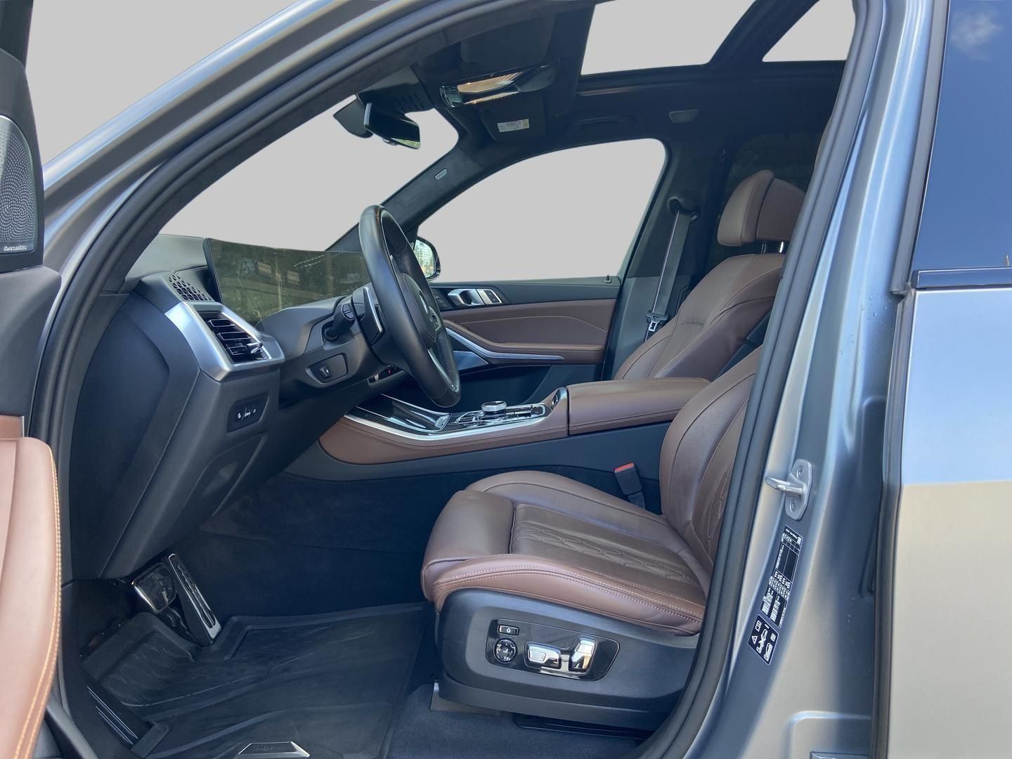 BMW X5 2024 г. Серый, пробег 52824 км