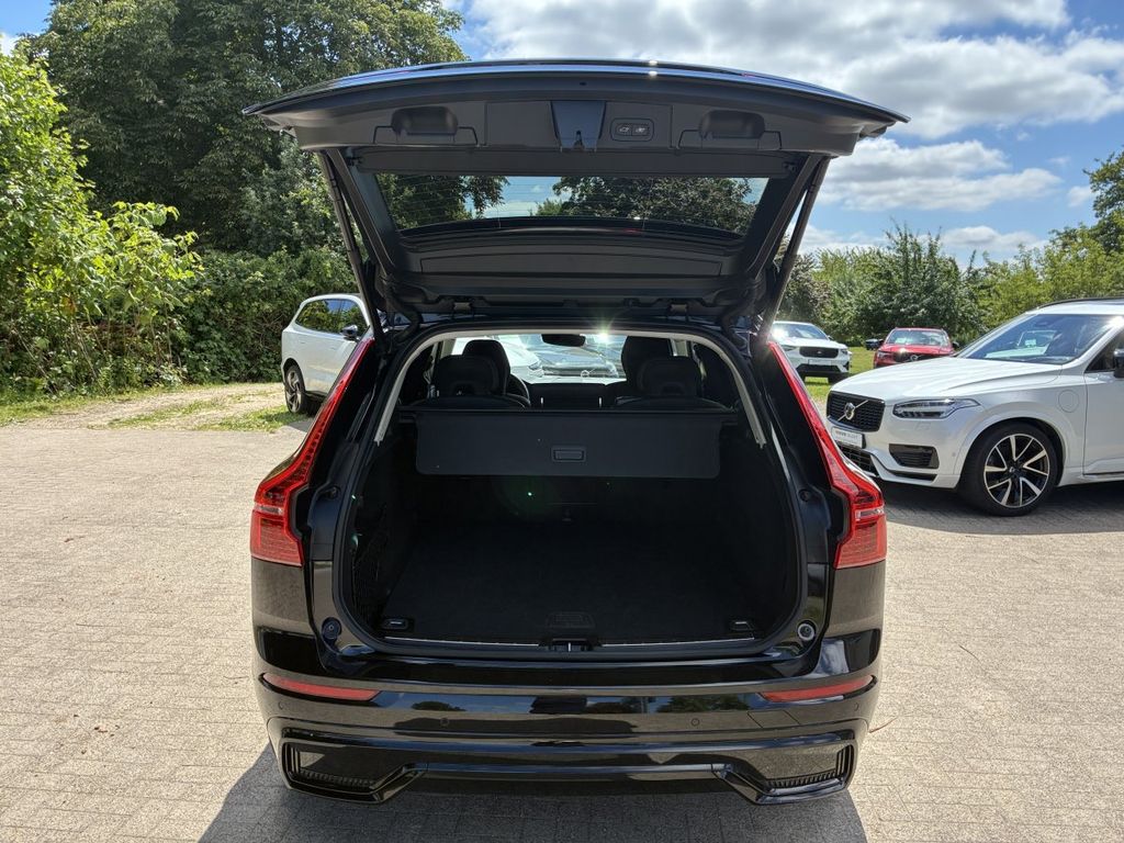 Volvo XC60 2025 г. Чёрный, пробег 25852 км