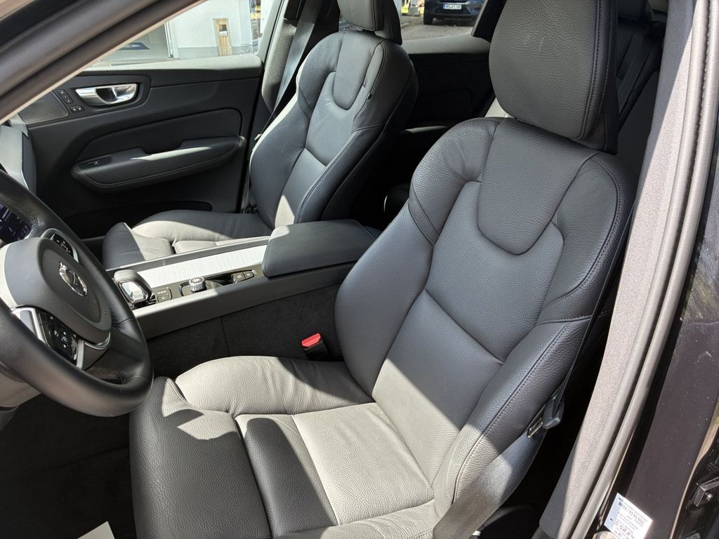 Volvo XC60 2025 г. Чёрный, пробег 25852 км
