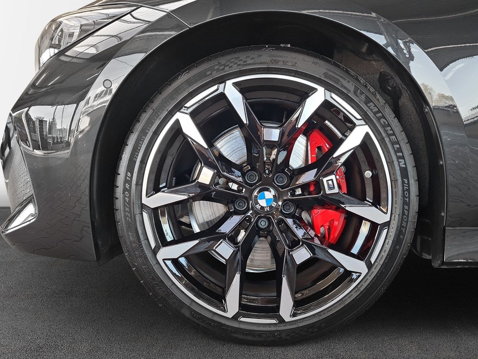 BMW M340I 2026 г. Чёрный, пробег 6050 км