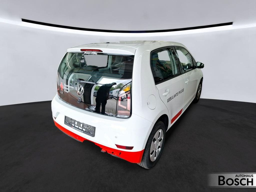 Volkswagen up! 2023 г. Белый, пробег 37026 км