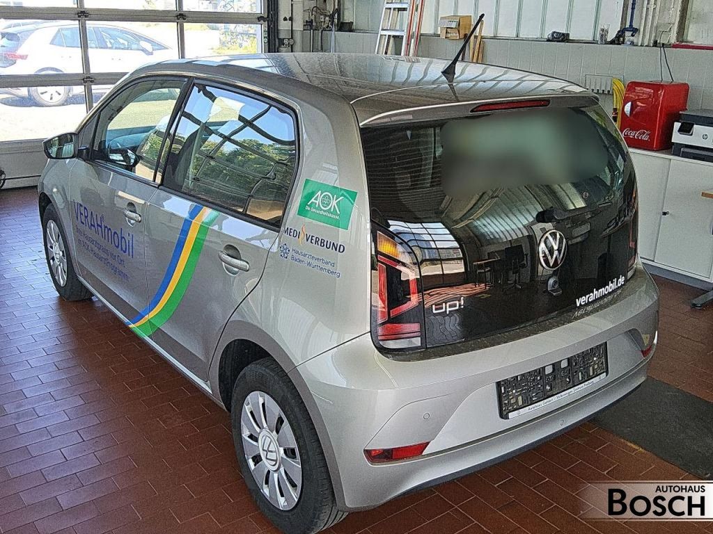 Volkswagen up! 2023 г. Серый, пробег 39108 км