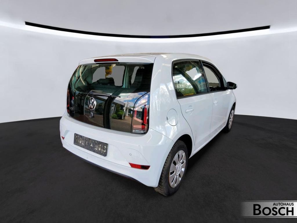 Volkswagen up! 2023 г. Белый, пробег 46915 км