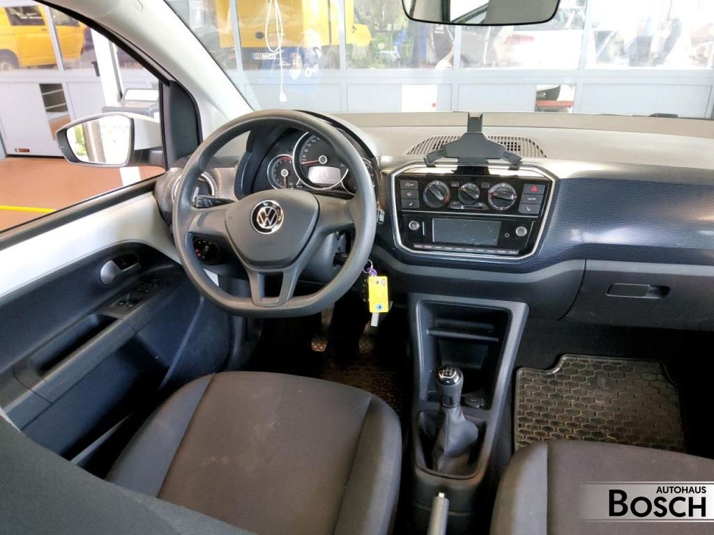 Volkswagen up! 2023 г. Белый, пробег 46915 км