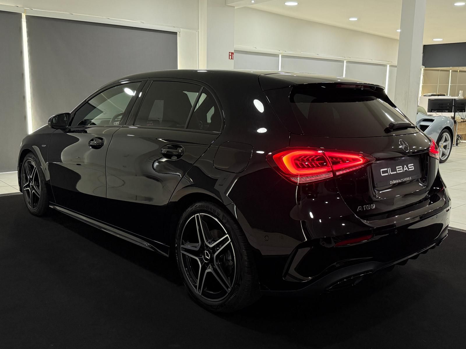 Mercedes-Benz A 180 2022 г. Чёрный, пробег 40503 км