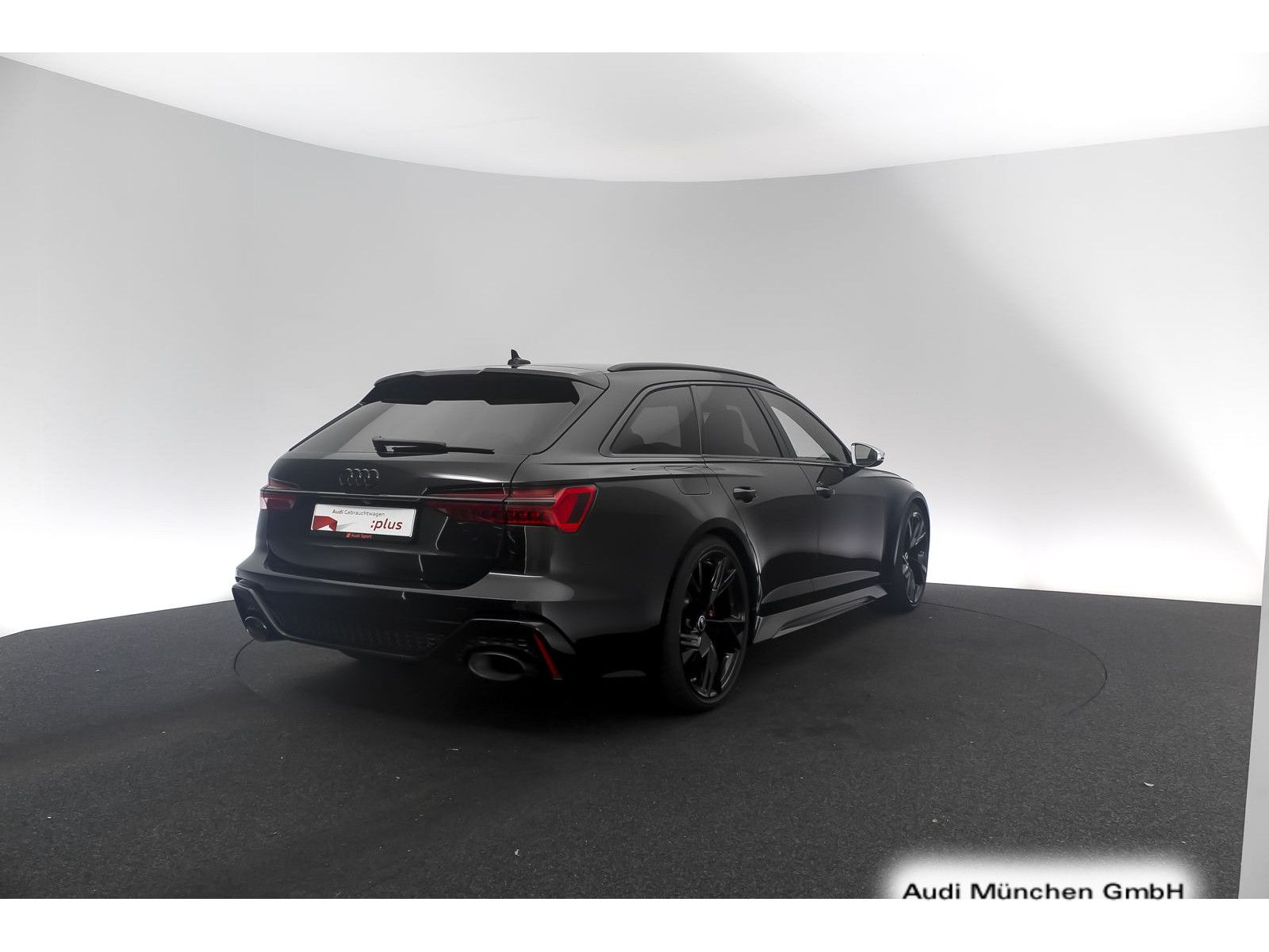 Audi RS6 2024 г. Чёрный, пробег 30246 км