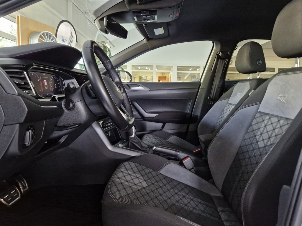 Volkswagen Taigo 2023 г. Белый, пробег 59935 км