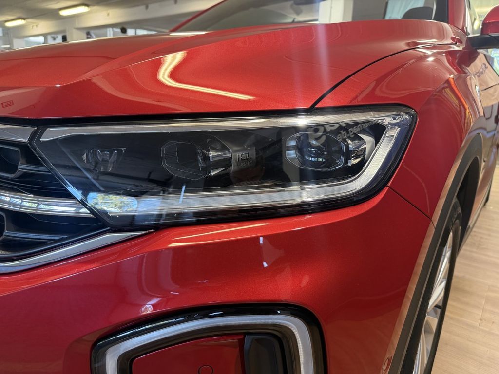 Volkswagen T-Roc 2022 г. Красный, пробег 48400 км