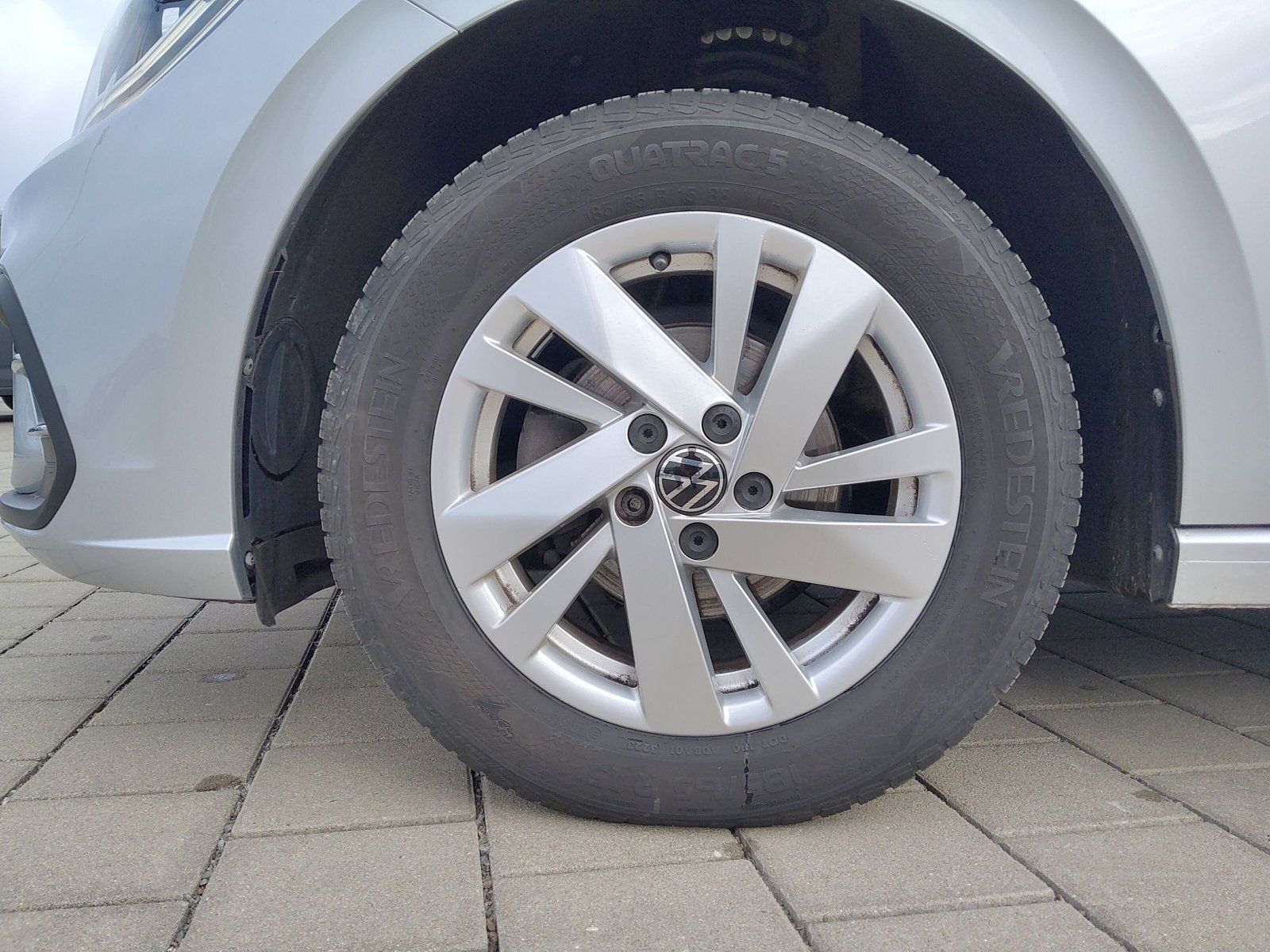 Volkswagen Polo 2024 г. Серебристый, пробег 47000 км