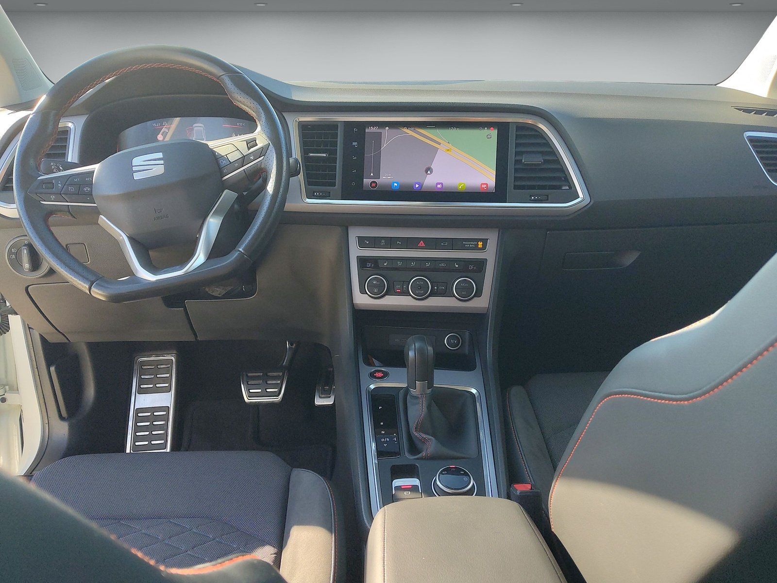 SEAT Ateca 2023 г. Белый, пробег 54100 км