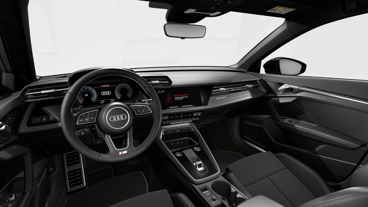 Audi A3 2023 г. Белый, пробег 39436 км