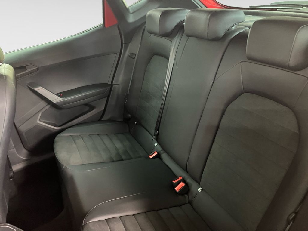 SEAT Ibiza 2022 г. Красный, пробег 48700 км
