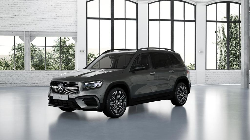 Mercedes-Benz GLB 180 2026 г. Серый, пробег 9779 км