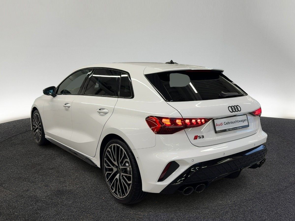 Audi S3 2024 г. Белый, пробег 21944 км