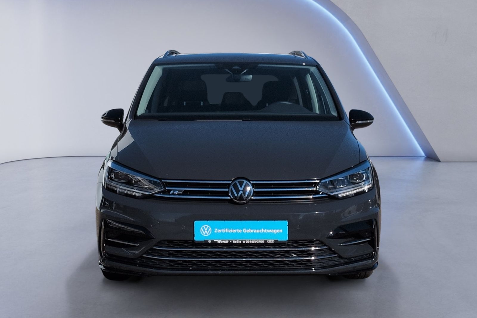 Volkswagen Touran 2026 г. Серый, пробег 8357 км