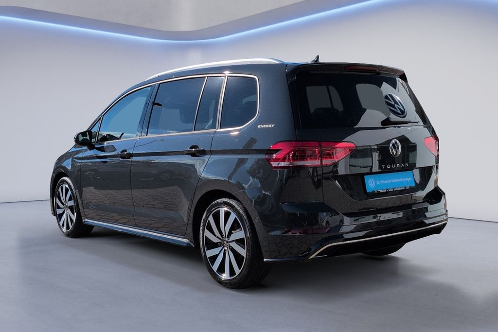 Volkswagen Touran 2026 г. Серый, пробег 8357 км