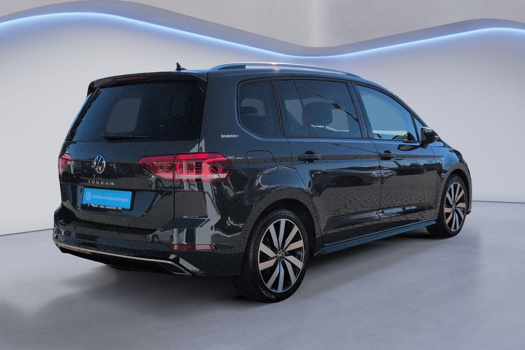 Volkswagen Touran 2026 г. Серый, пробег 8357 км