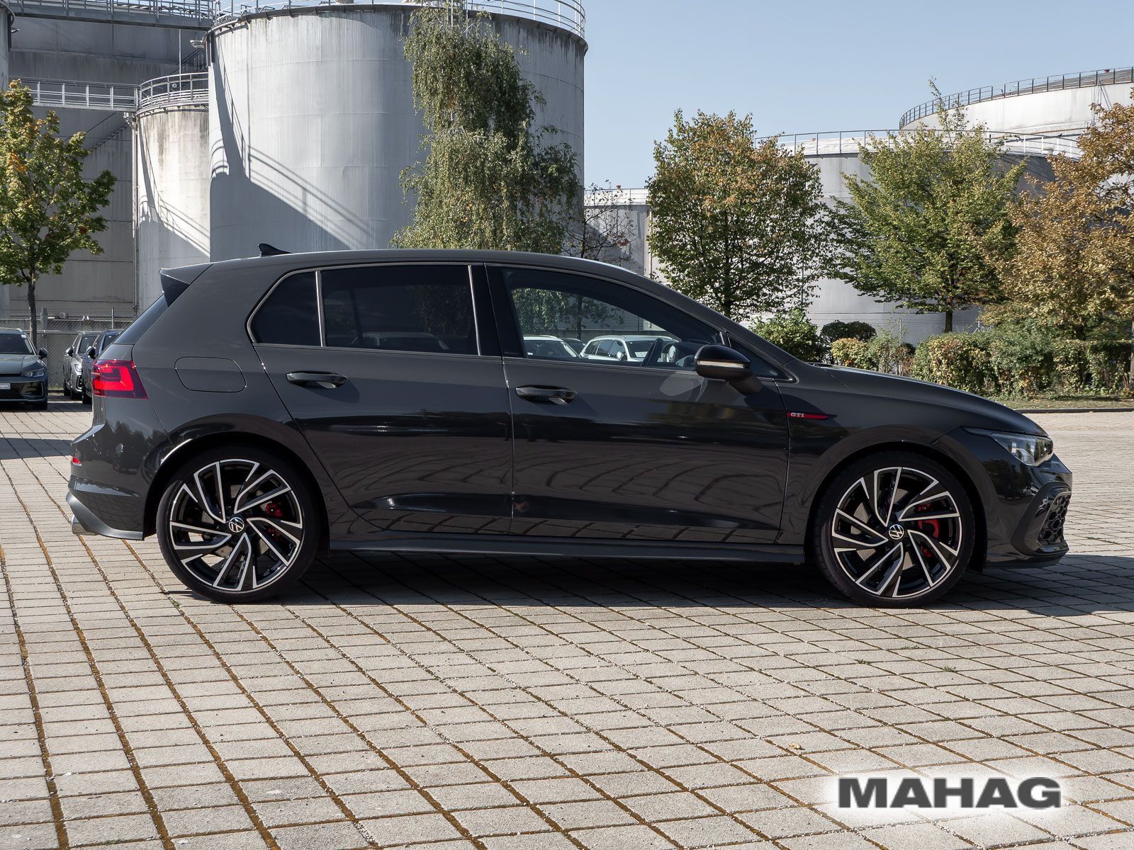 Volkswagen Golf 2023 г. Серый, пробег 31933 км