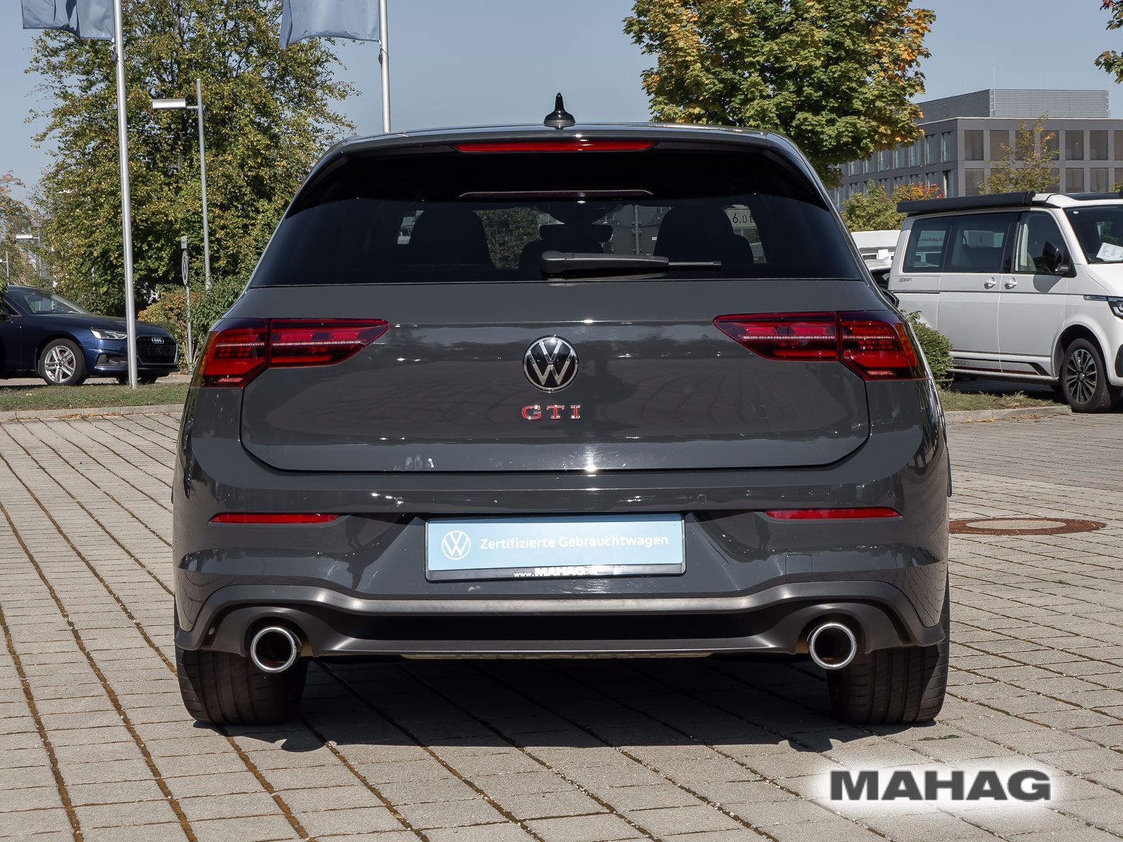 Volkswagen Golf 2023 г. Серый, пробег 31933 км