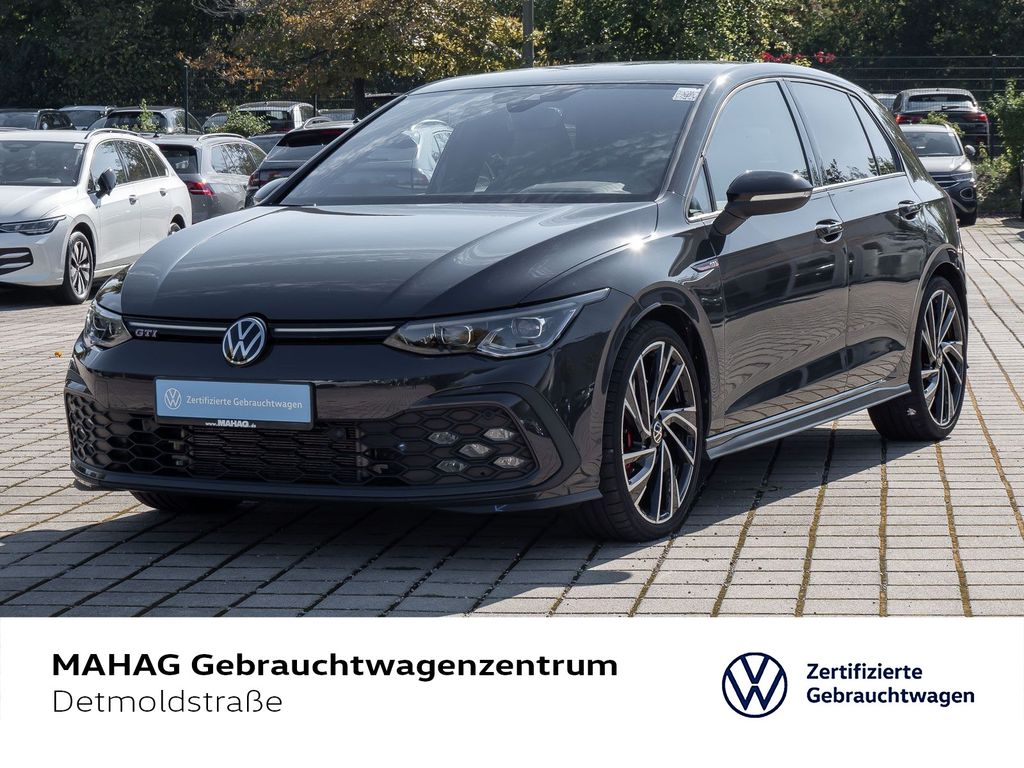 Volkswagen Golf 2023 г. Серый, пробег 31933 км