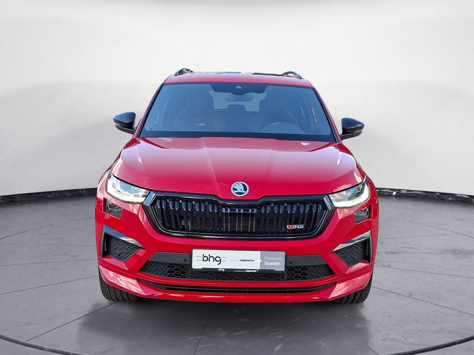 Skoda Kodiaq 2023 г. Красный, пробег 40425 км
