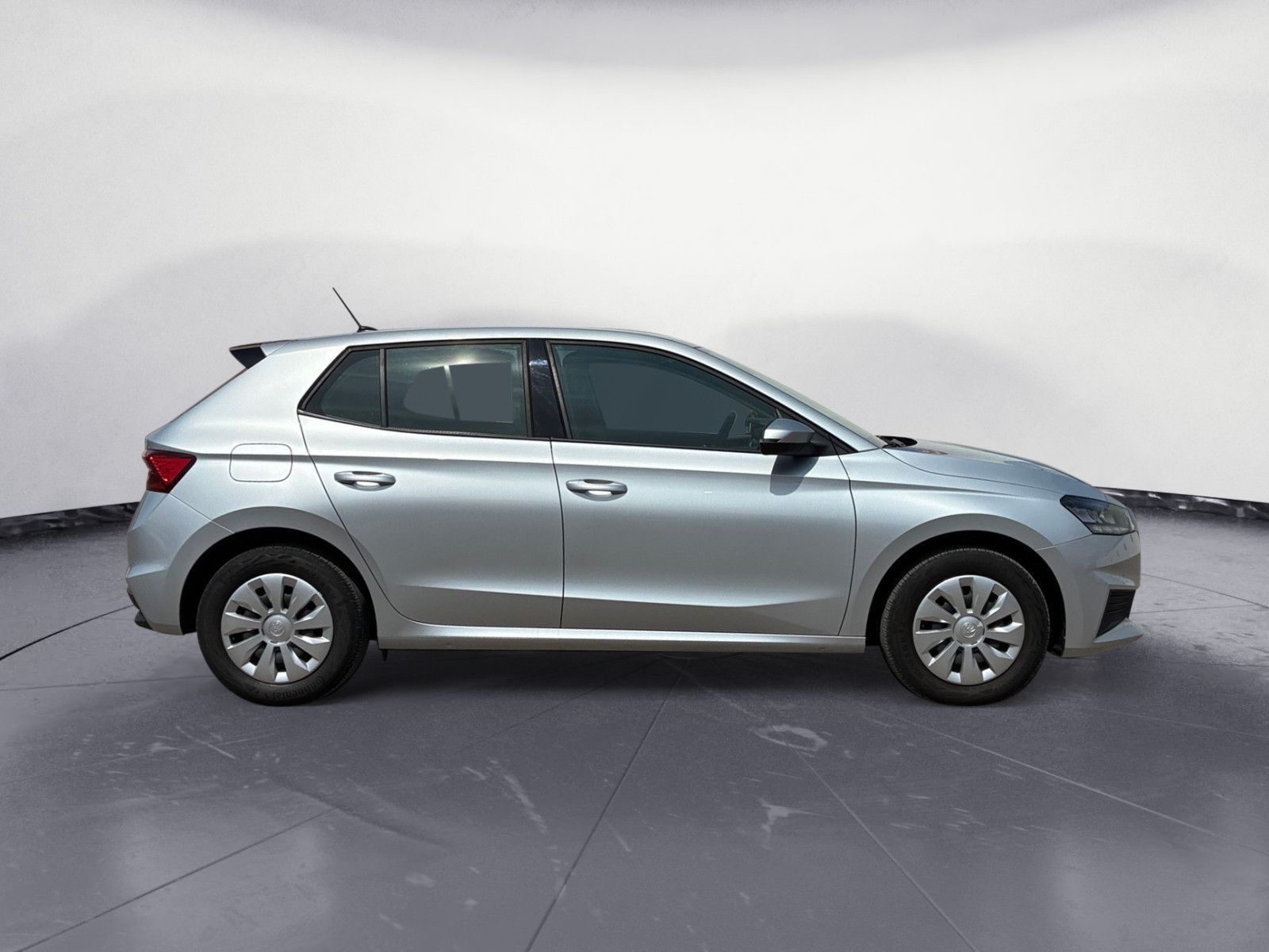 Skoda Fabia 2022 г. Серебристый, пробег 46250 км